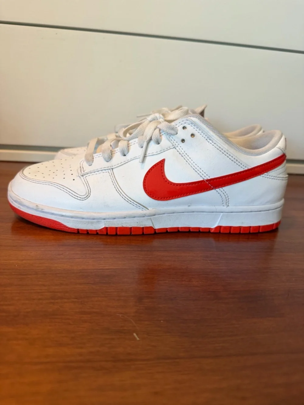 Nike Men’s Dunk Low Retro leather sneakers